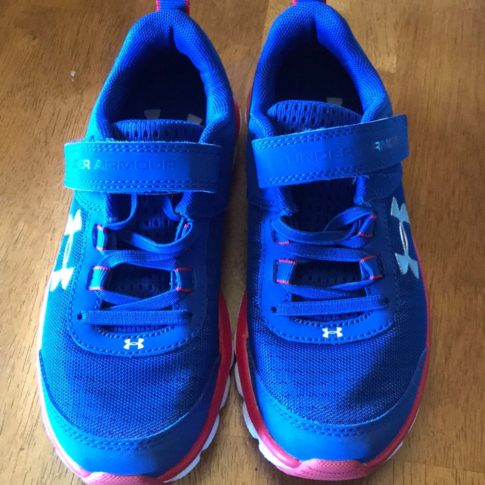 Boys 1Y under amour tennis shows